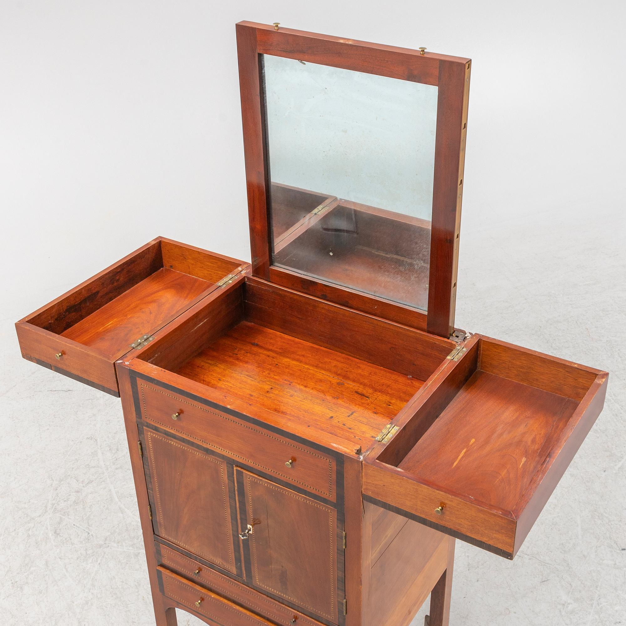 Toilette furniture, circa 1800.