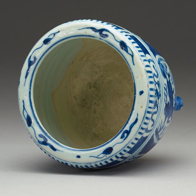 A blue and white censer, Ming dynasty, Wanli (1573-1620).