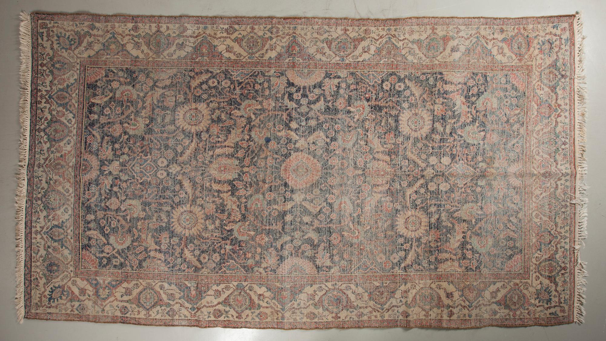 MATTA, ca 300x170 cm.