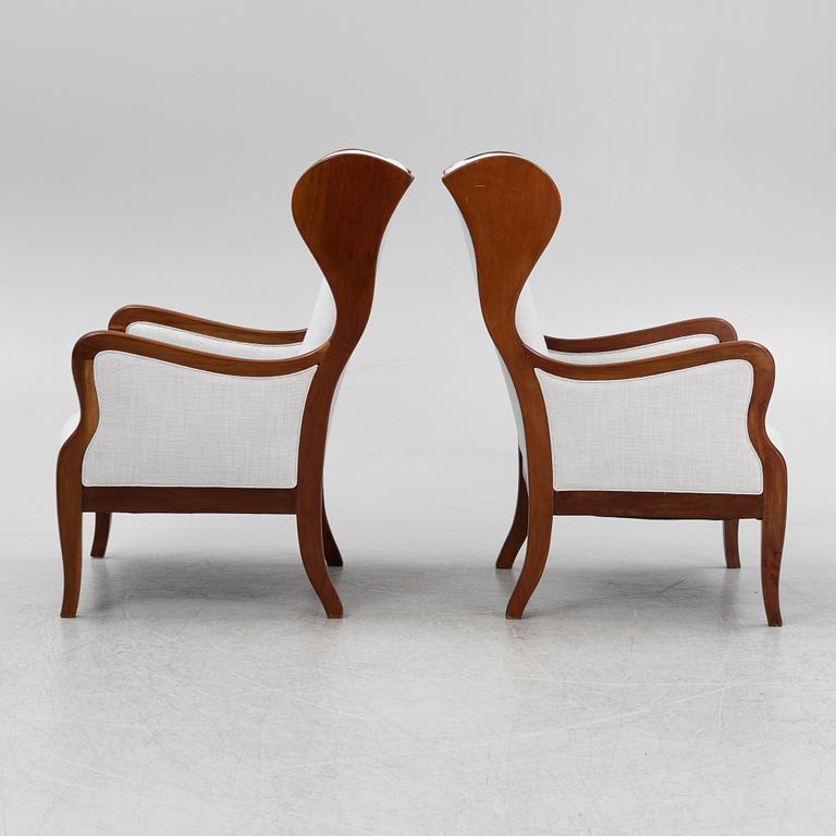 Frits Henningsen, tillskrivna, öronlappsfåtöljer ett par, Danmark.