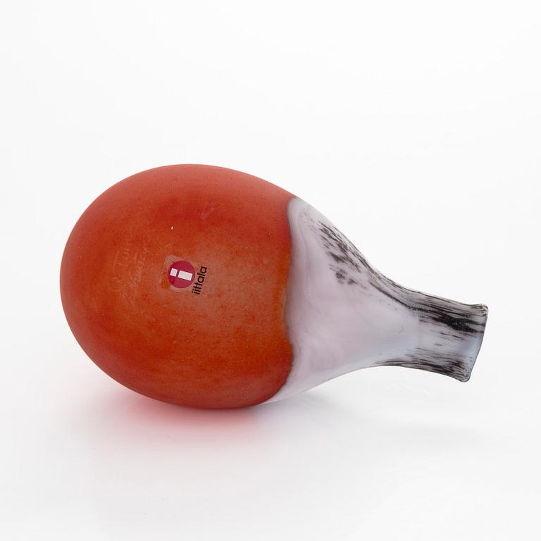 Oiva Toikka, A glassbird, 'Bullfinch', signed O. Toikka Nuutajärvi.