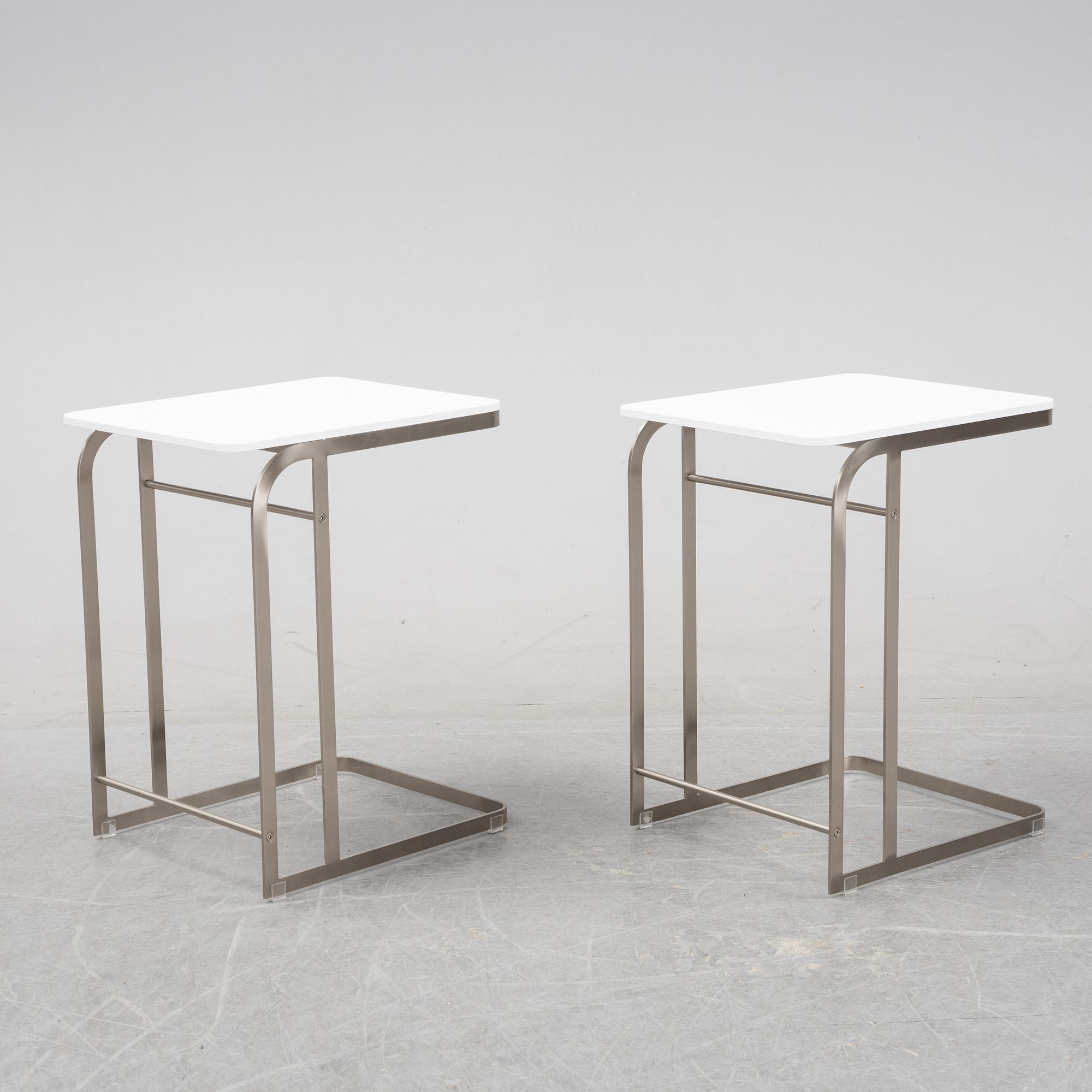Antonio Citterio, a pair of 'Carlotta' bedside tables, Flexform, Italy.