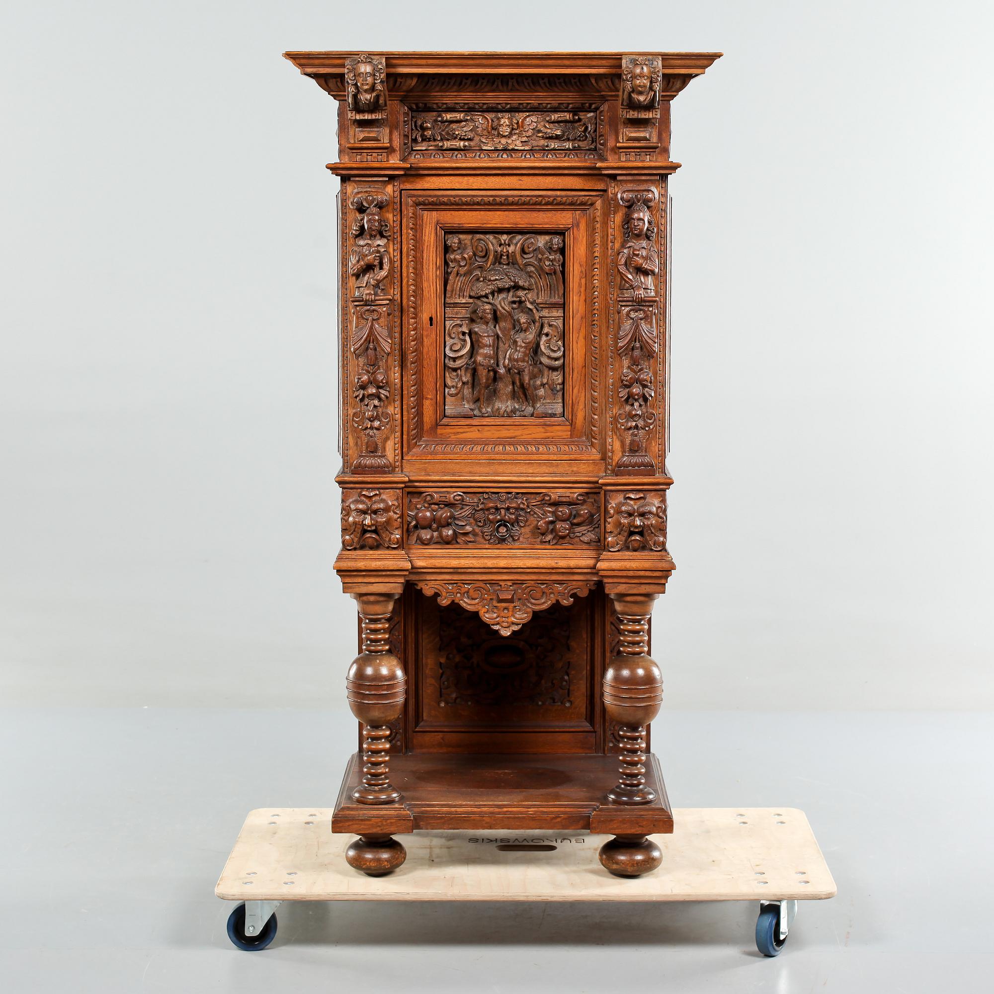 SKÅP, barockstil, tidigt 1900-tal.