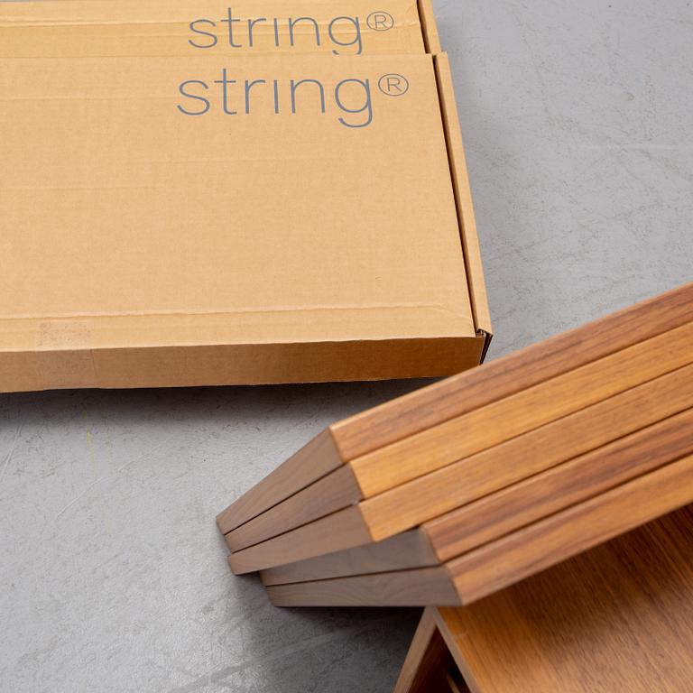 Nils Strinning, hylla, "String", 3 sektioner, String-design, 2000-tal.