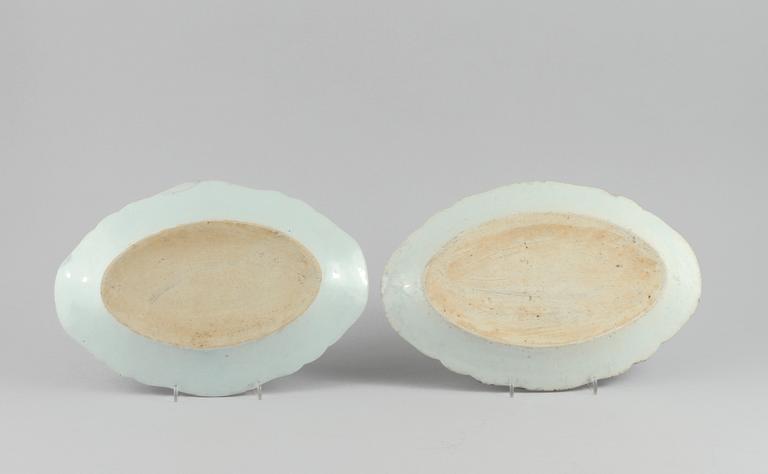 FAT, 2 st, porslin, Kina, 1700-tal.