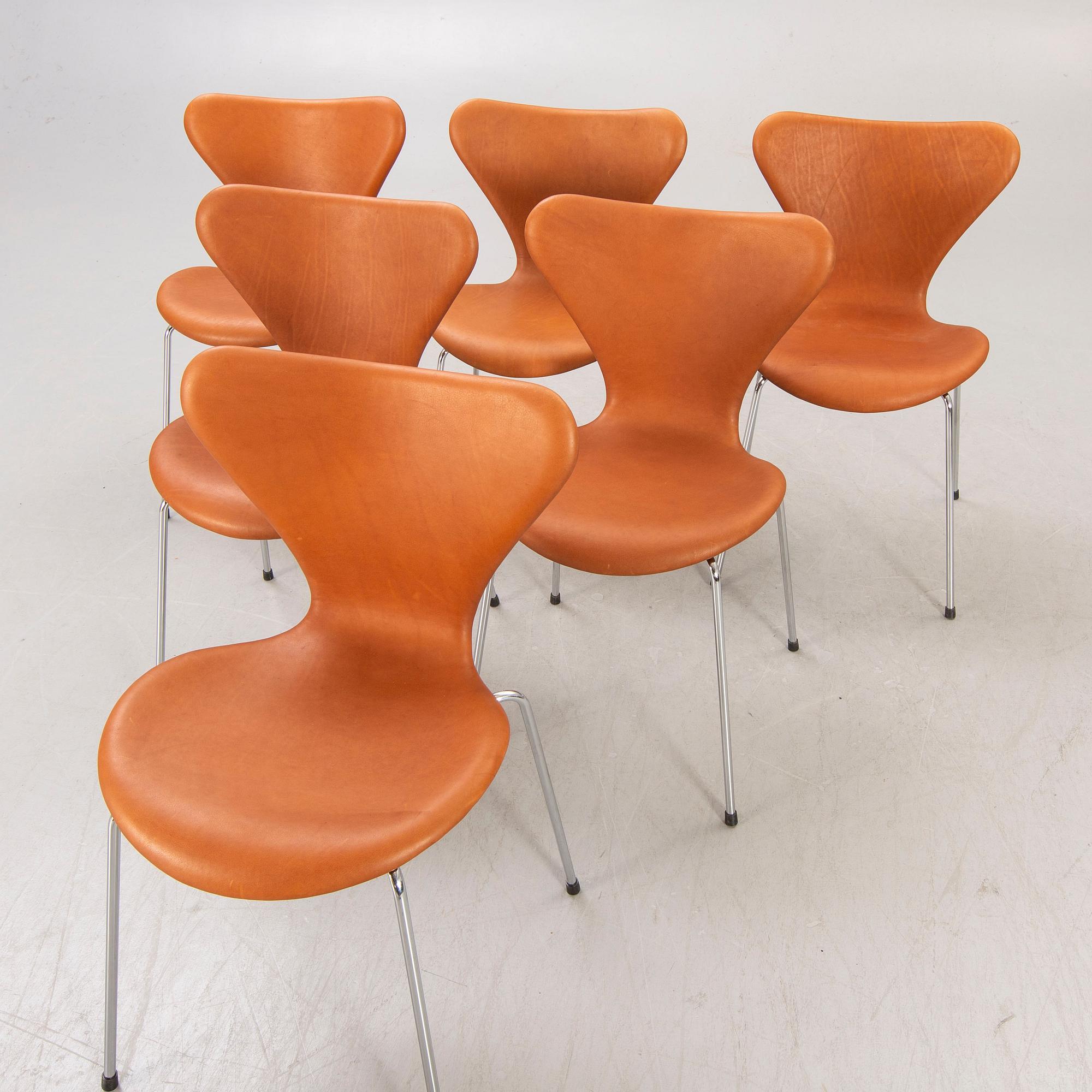 Arne Jacobsen, stolar 6 st "Sjuan" för Fritz Hansen Danmark, 1900-talets senare hälft.