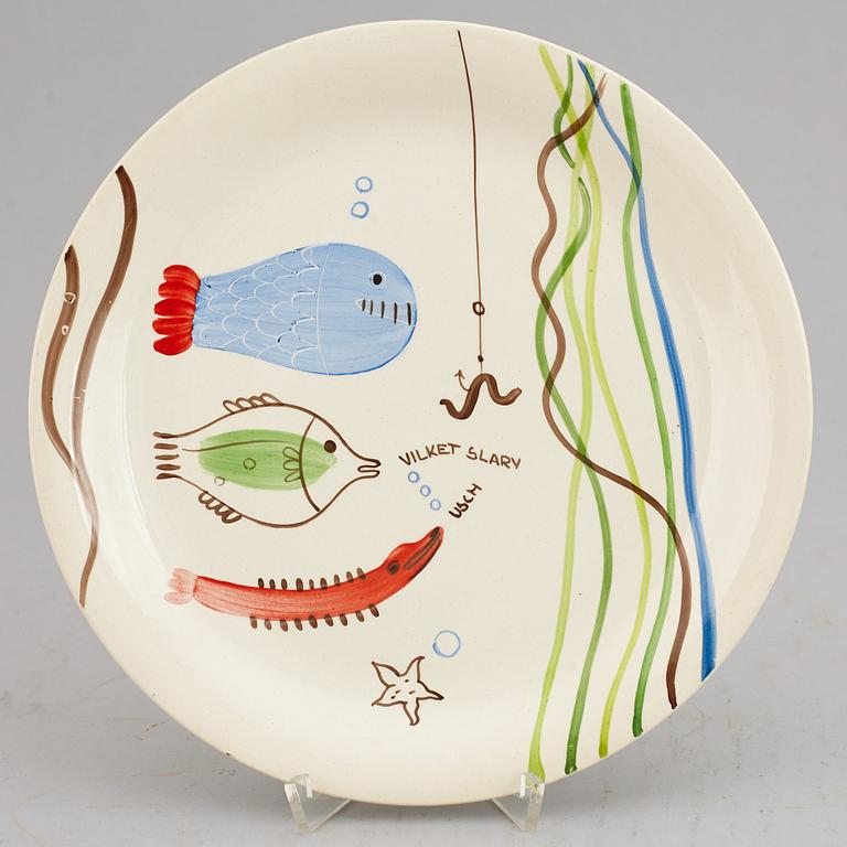 STIG LINDBERG, A set of 12 "Löja" creamware plates, Gustavsberg, Sweden.