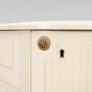 SIDEBOARD, gustaviansk stil, 1900-talets andra hälft.