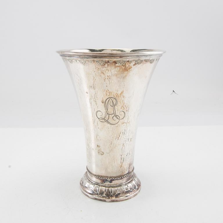 Cup/vase silver GAB Stockholm 1944.