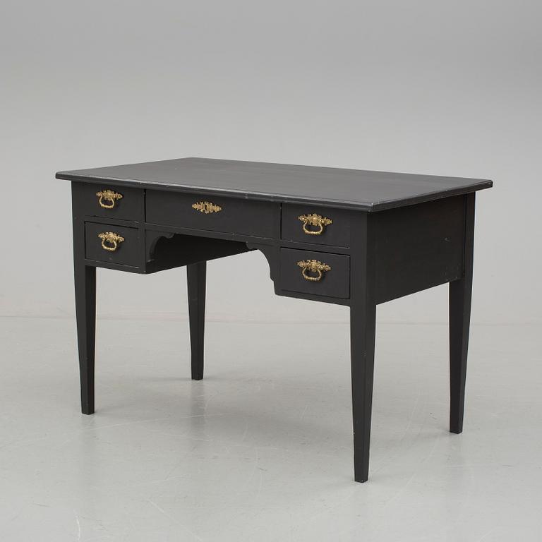 SKRIVBORD, nyrenässans, 1800-talets slut.
