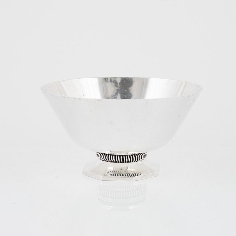 A Swedish Silver Bowl, signature stamp Sven Carlman, CF Carlman, Stockholm 1951.