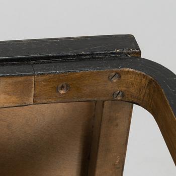 Alvar Aalto, sidobord, modell 87,  O.Y. Huonekalu- ja Rakennustyötehdas A.B. 1930/1940-tal.