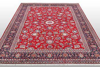 A carpet, Kashan, ca 380 x 280 cm.