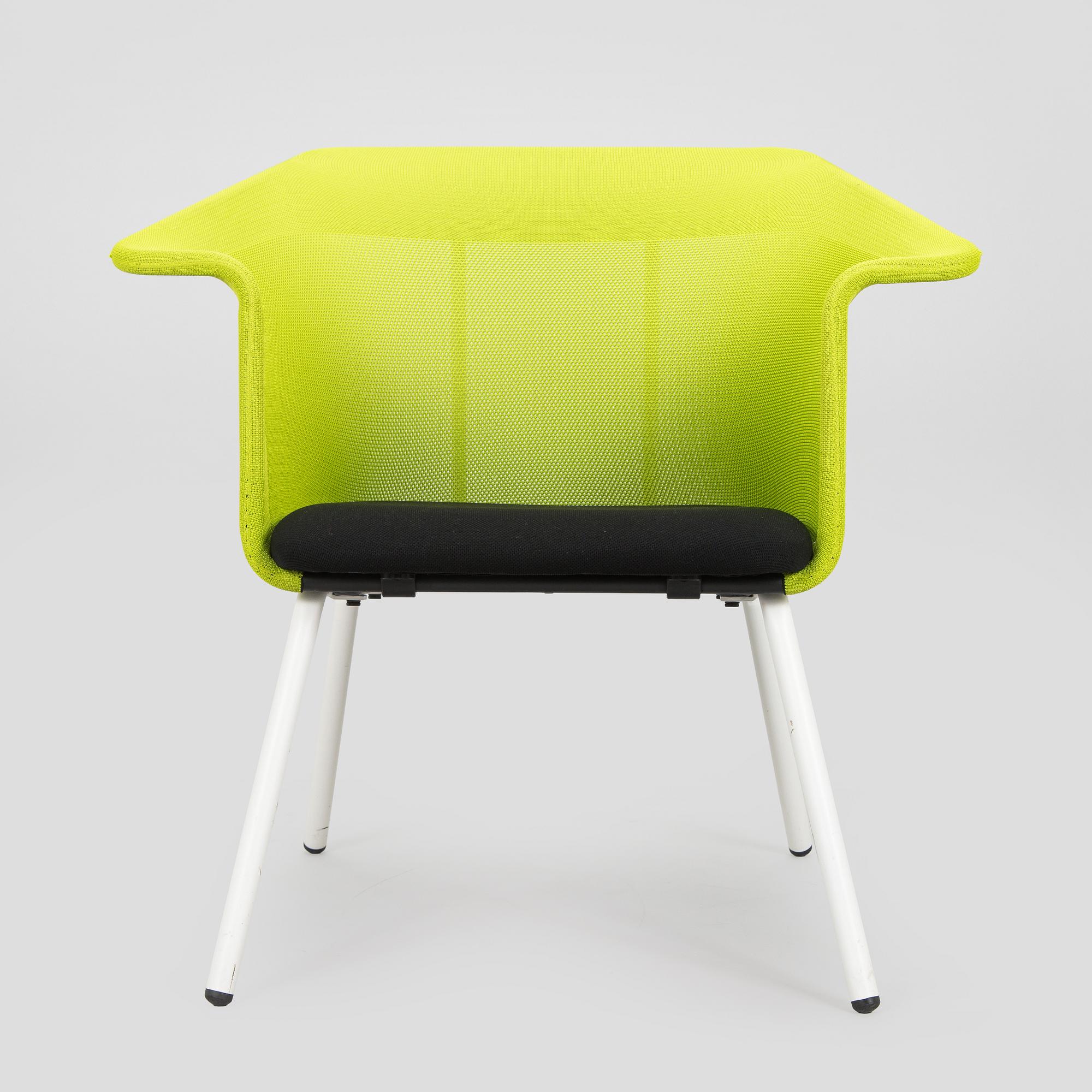 Jouni Leino, Fåtölj, "Lobay" för Brocape 2017. Jouni Leino Design Studio.