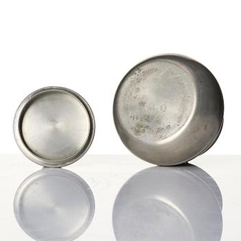 Firma Svenskt Tenn, a pewter bonbon dish with knob by Estrid Ericson, model "A 932", Stockholm, 1930.