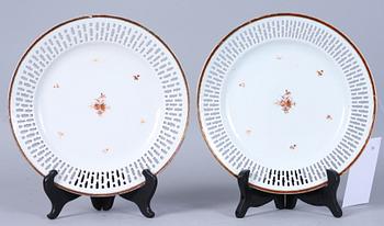 GALLERFAT, ett par, porslin, Kina, 1700/1800-tal.