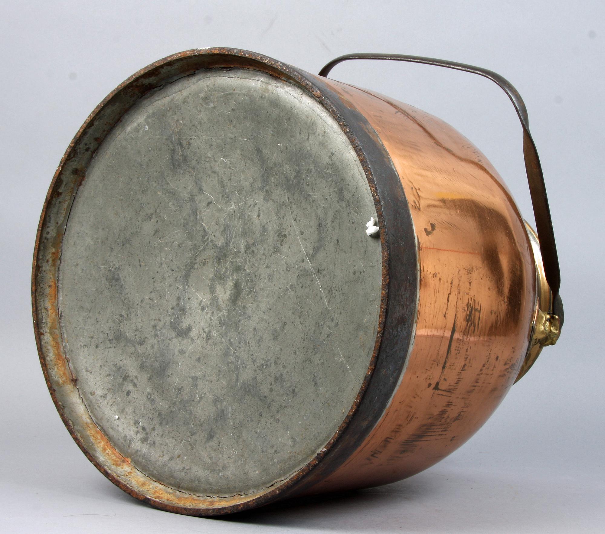 MJÖLKKANNA, koppar, 1900-talets första del.