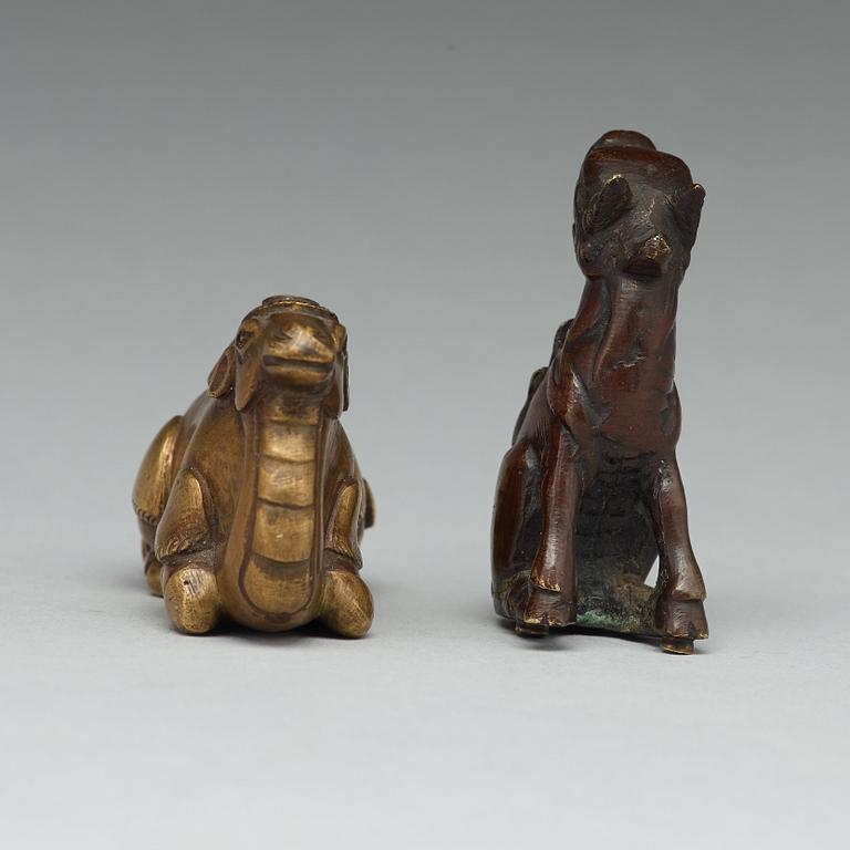 Two bronze pen rests, Qing dynasty, 18th Century.