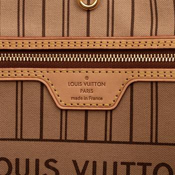 Louis Vuitton, bag, "My World Tour Neverfull MM", 2020.