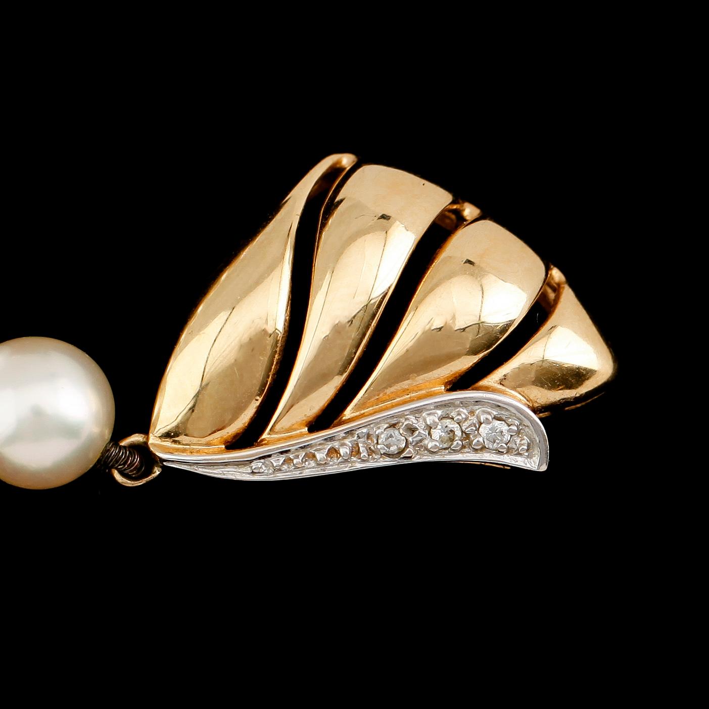 PÄRLCOLLIER, odlade pärlor, lås 18 k guld.