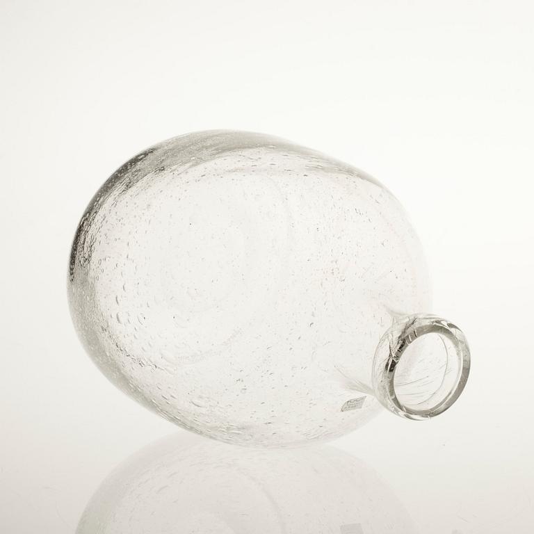 FLASKA, glas, Kaj Franck, märkt i botten Nuutajärvi Notsjö.