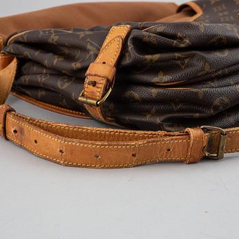 LOUIS VUITTON, a 'Saumur 35' bag.