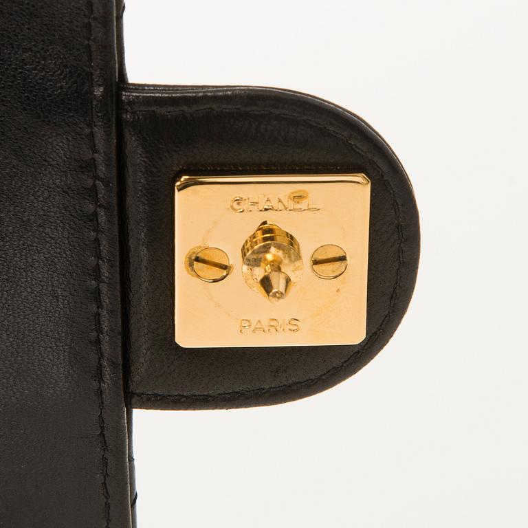 CHANEL, Single Flap Clutch / shoulder Bag.