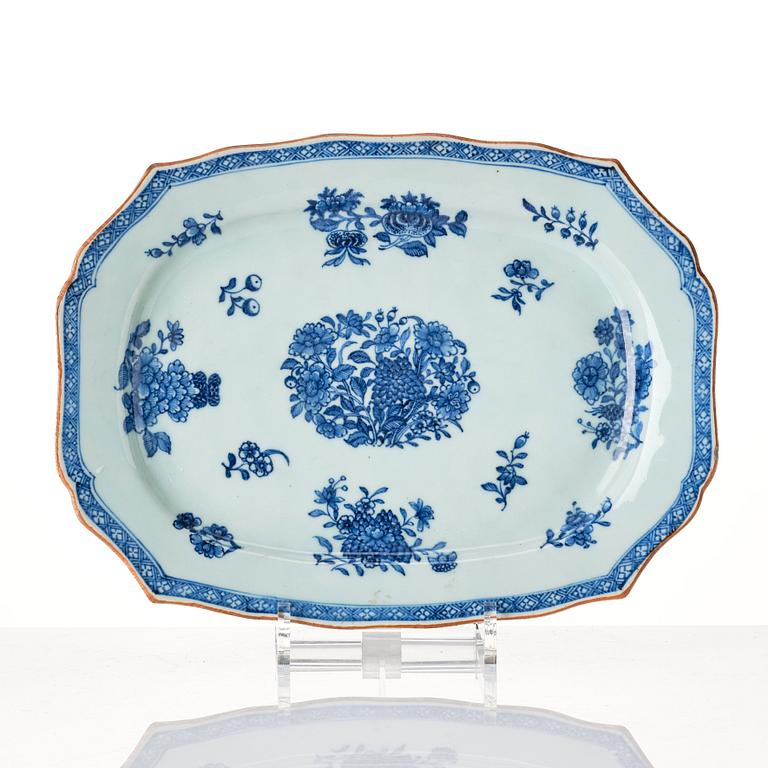 A set of two blue and white serving dishes and eigth dessert dishes, Qing dynasty, Qianlong (1736-95).