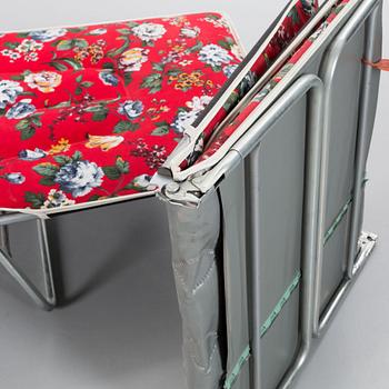 SOLSÄNGAR, ett par. Kurz. 1960/70-tal.