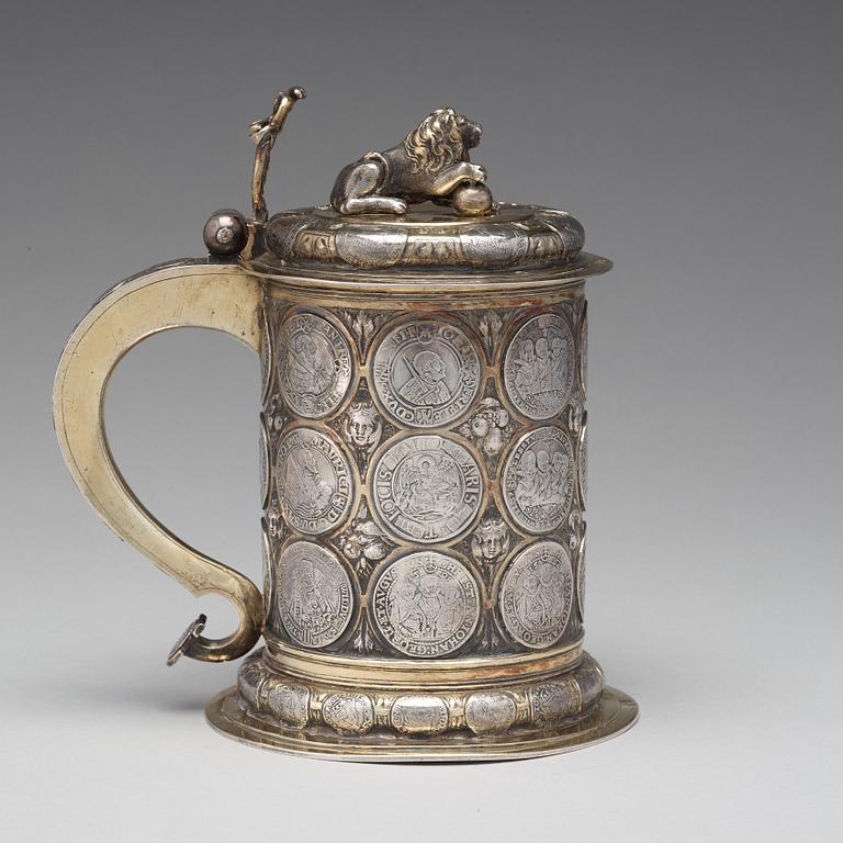 Andreas Haidt, dryckeskanna, silver, Danzig (verksam 1689-1699). Barock.