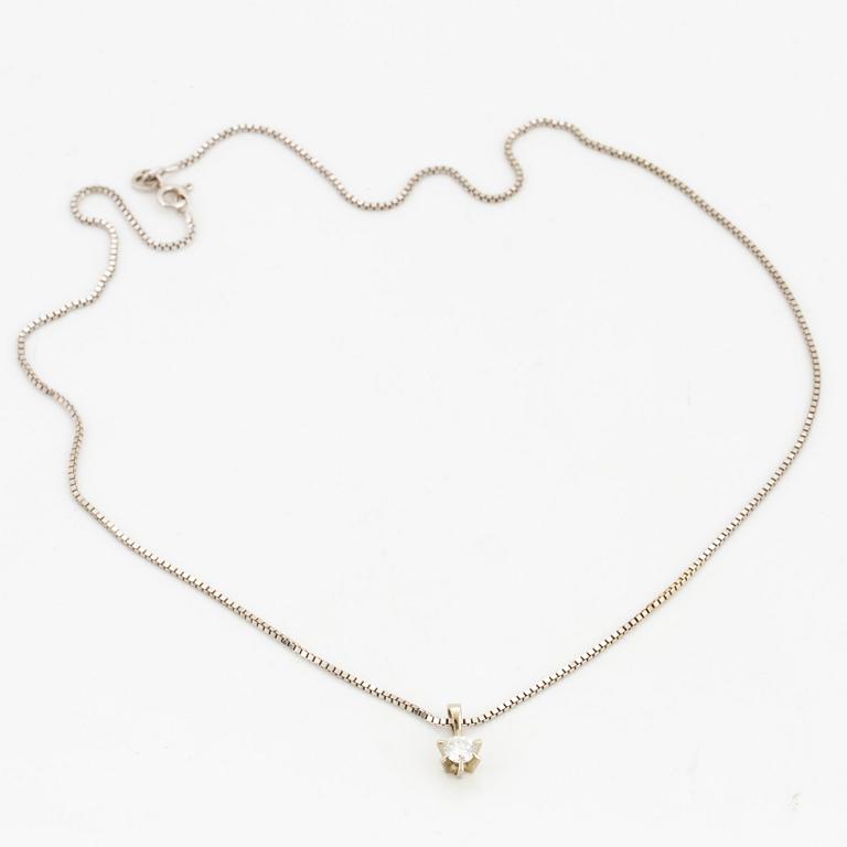 COLLIER, vitguld med briljant.