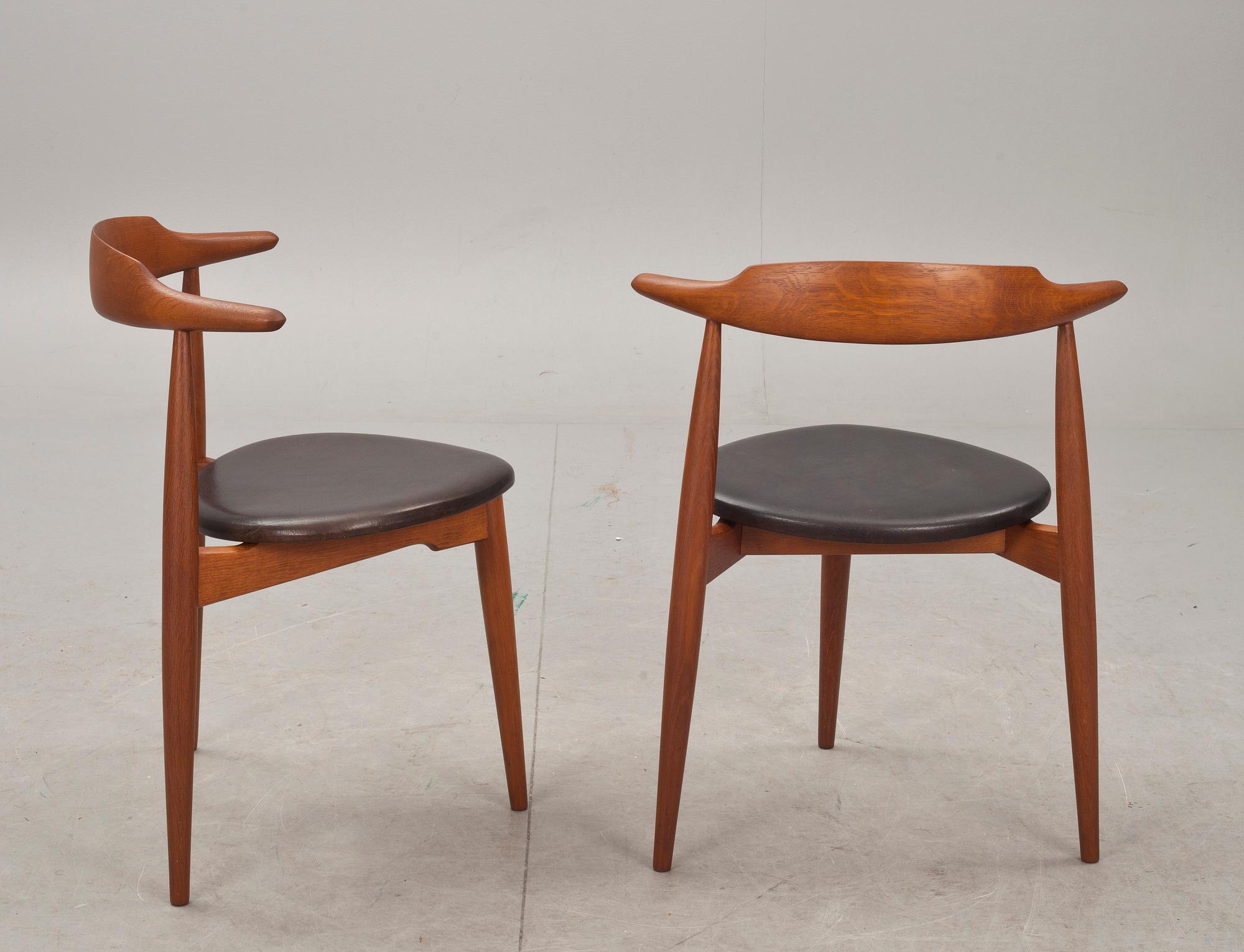 STOLAR, ett par, modell 4104, Hans J Wegner, Fritz Hansen.