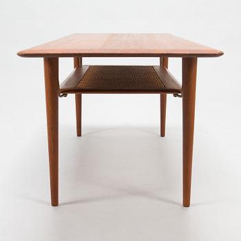 Peter Hvidt & Orla Mølgaard Nielsen, a mid-20th century 'FD 516' coffee table for France & Son Denmark.