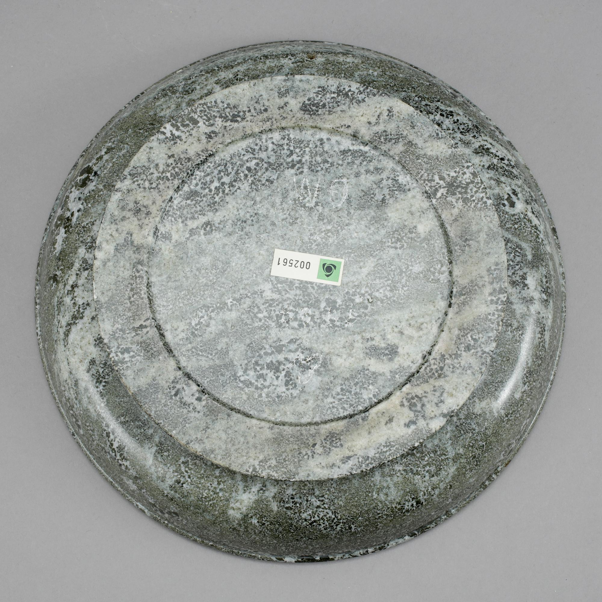 SKÅL, kolmårdsmarmor, 1900-tal.