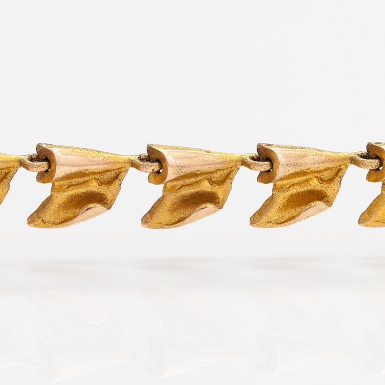 Björn Weckström, "Rolling waves", a 14K gold bracelet. Lapponia 1967.