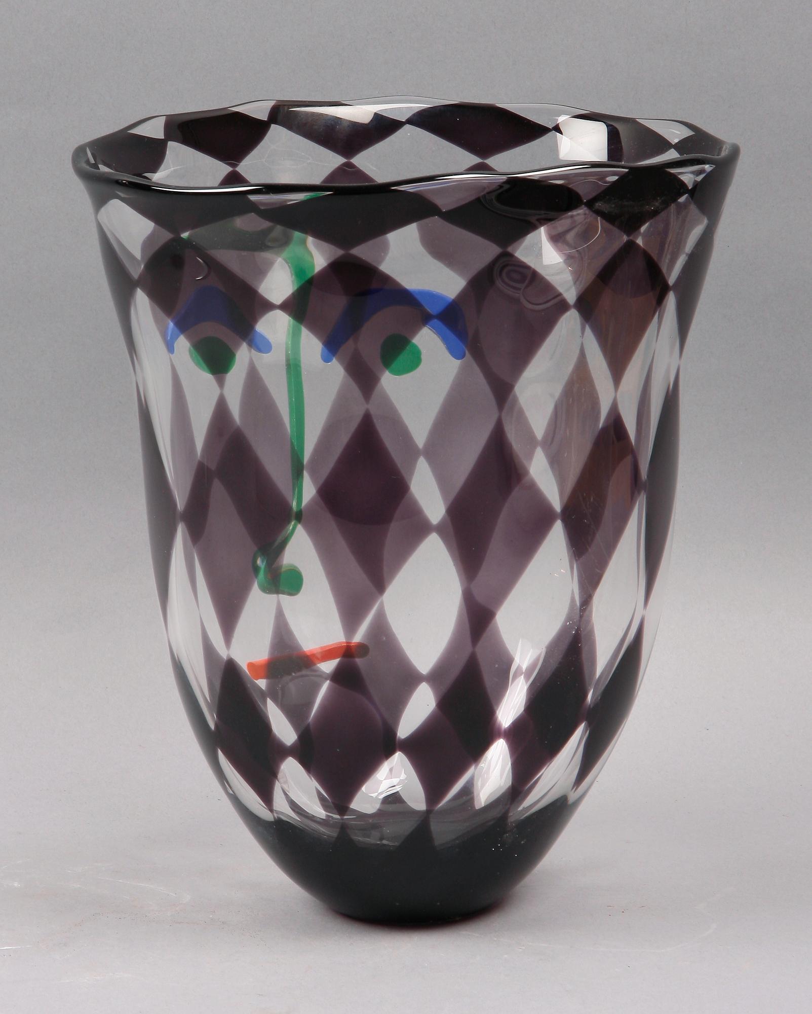 VAS, Anne Nilsson, "Apache", glas, Orrefors, sign, nr o dat 1990.