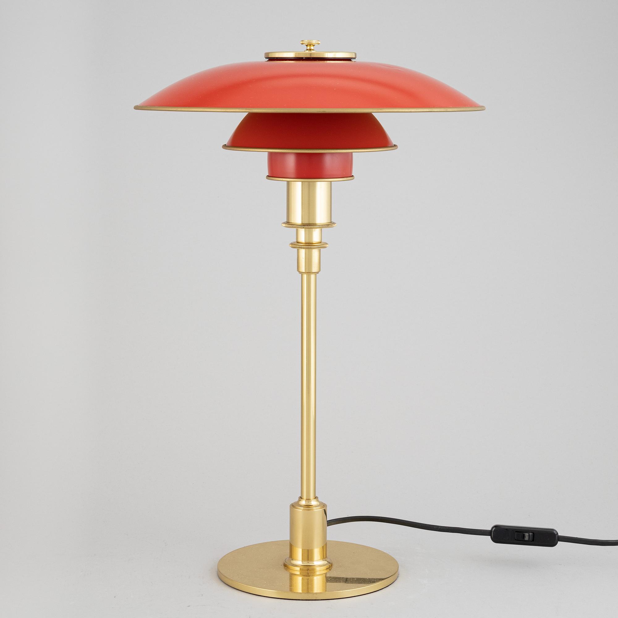 Poul Henningsen, bordslampa,  bordslampa "PH 3/2", Louis Poulsen, 1900-talets slut.