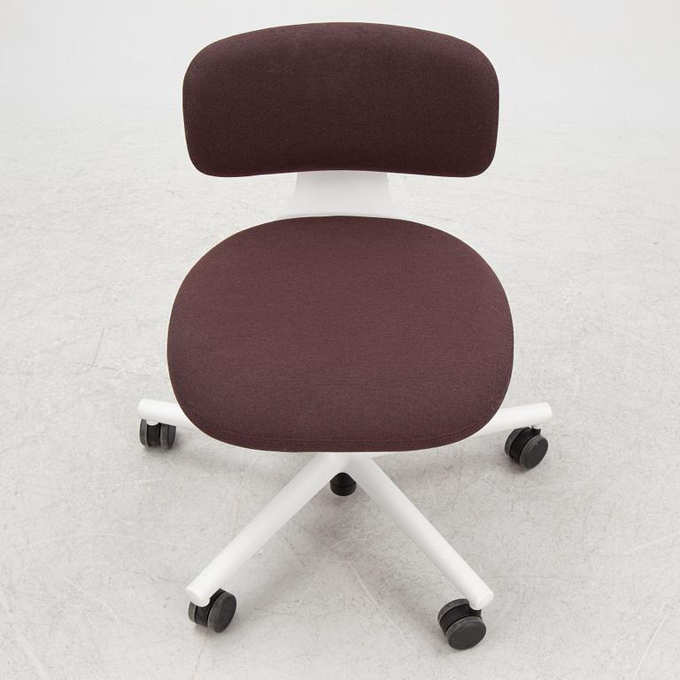Konstantin Grcic, a 'Rookie' desk chair, Vitra, 2021.