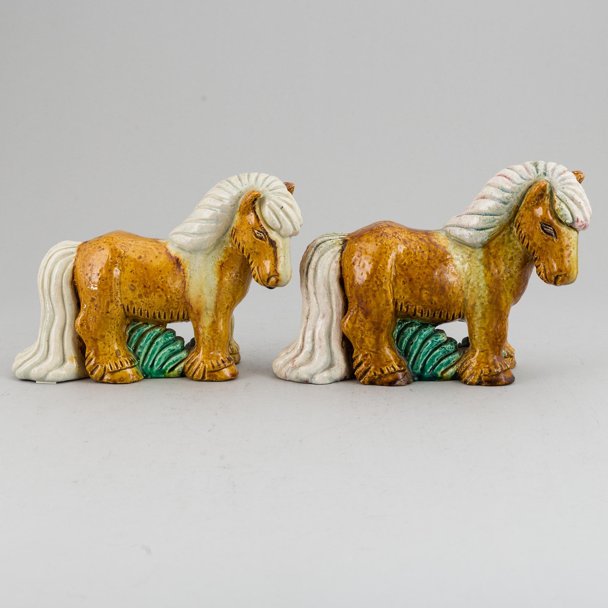 GUNNAR NYLUND, two stoneware sculptures of horses, Rörstrand, Sweden mid 20th century.