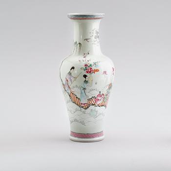 VAS, porslin, Kina, 1800-/1900-tal.