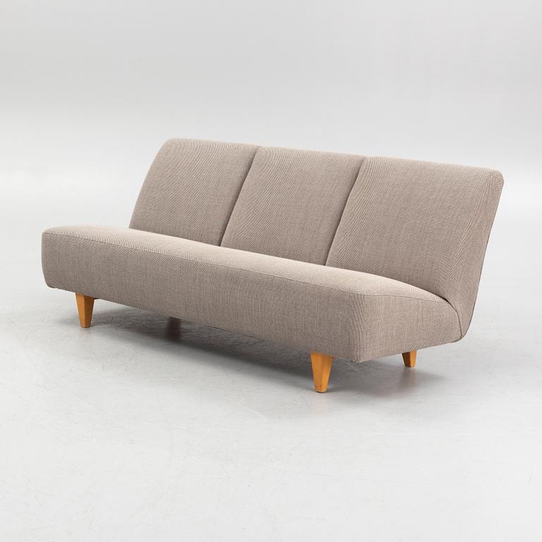 Bruno Mathsson, a 'T201' sofa, model designed in 1939.
