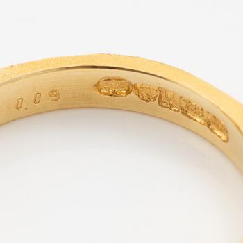 Lapponia, ring, 18K guld med runda briljantslipade diamanter, Finland 1976.