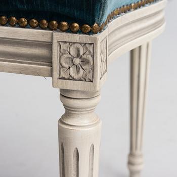 STOLAR, ett par, gustaviansk stil, 1900-talets slut.