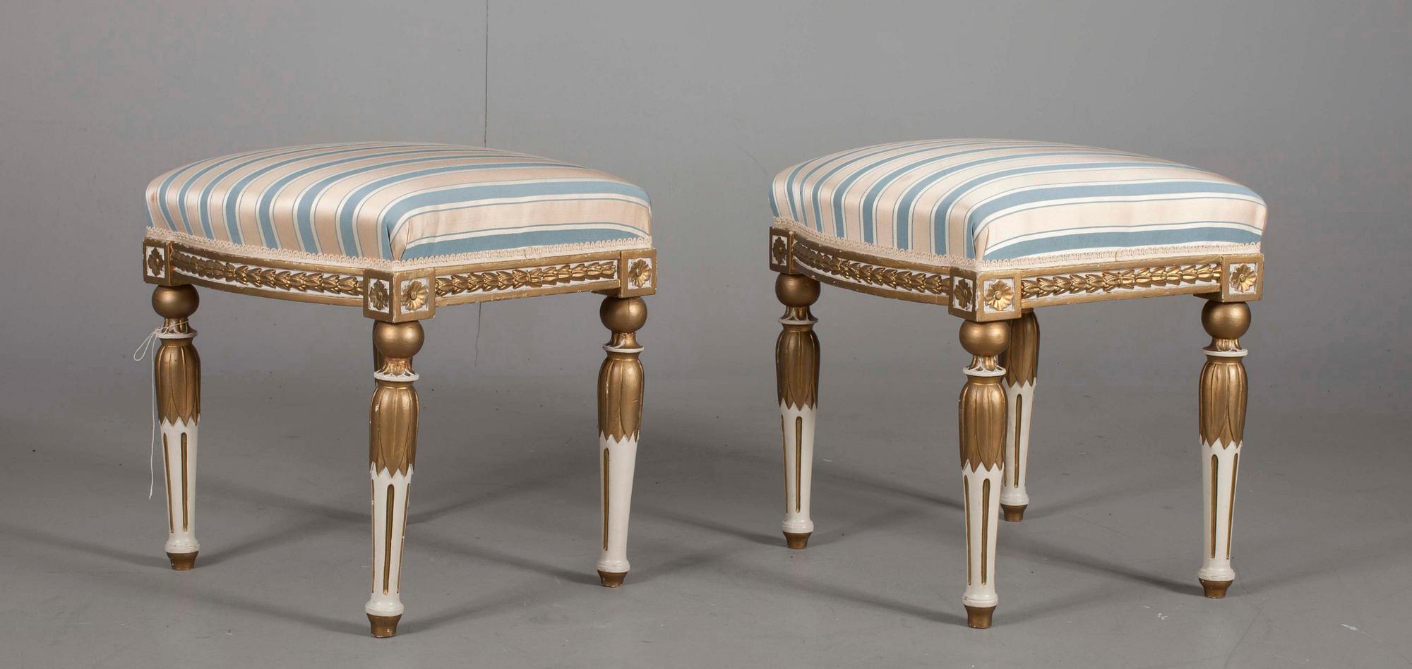 TABURETTEJA, 2 kpl, 1800-luvun loppu.