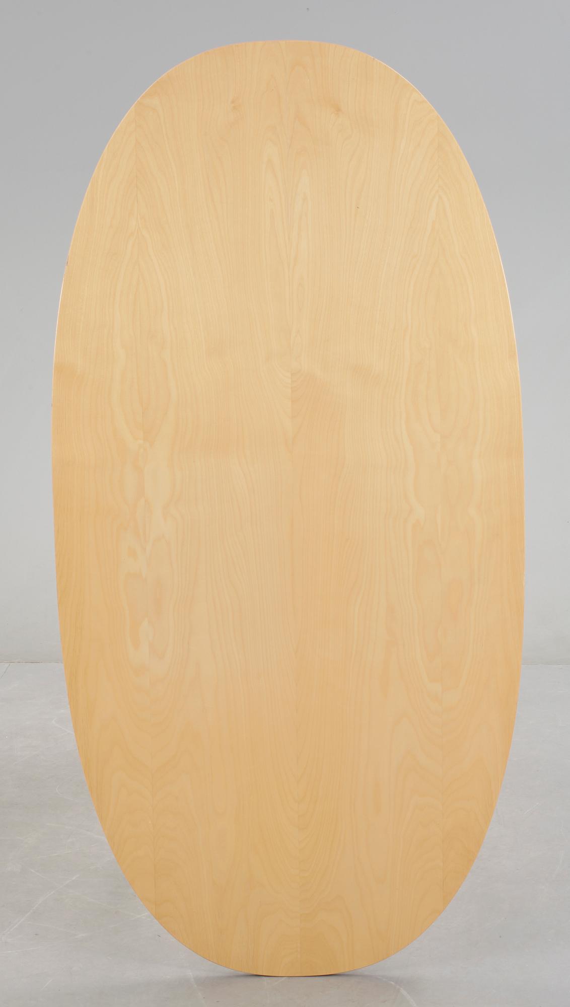 BORD, "Superellips" Bruno Mathsson och Piet Hein, Bruno Mathsson international, Värnamo, 1900-talets andra hälft.