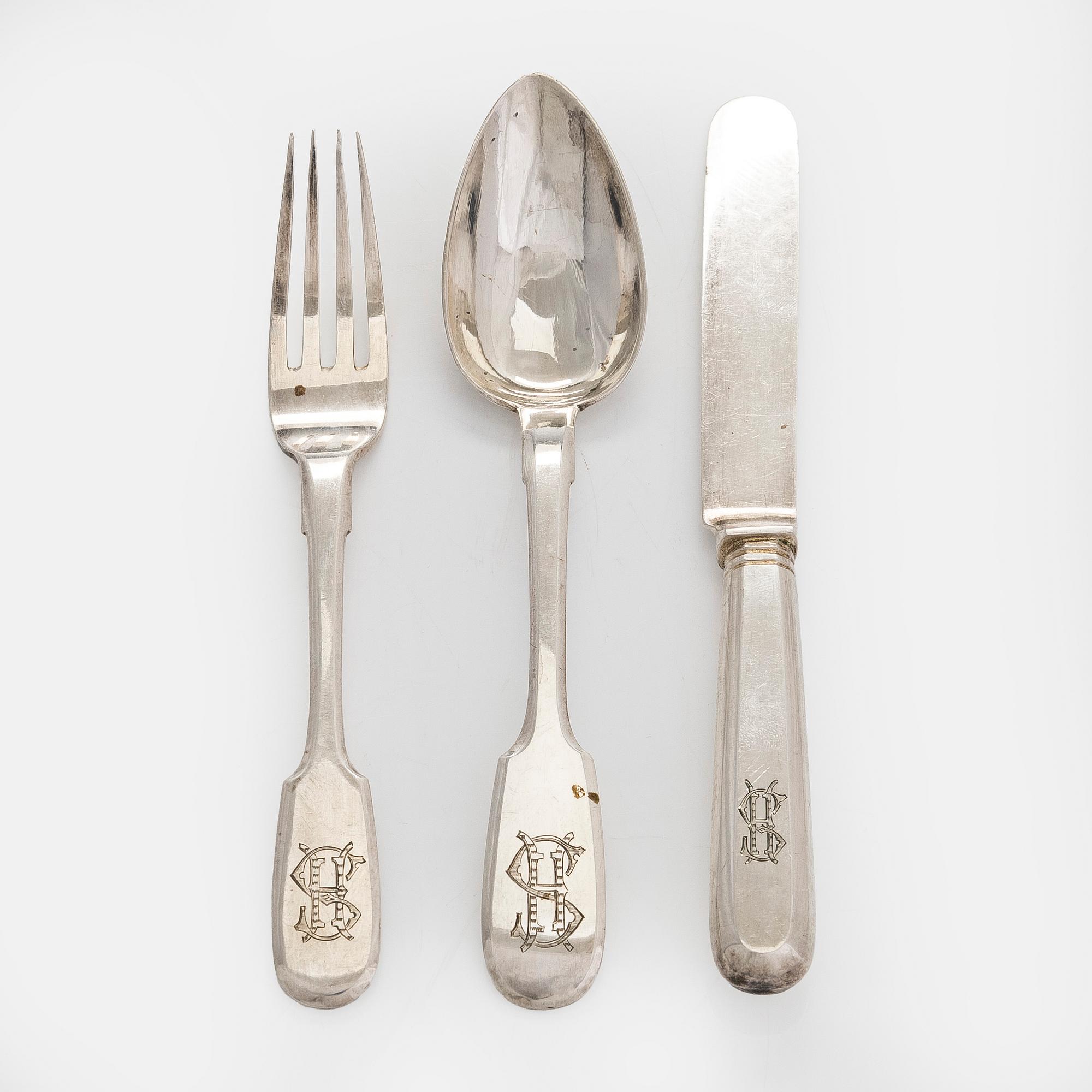 Cutlery in case, 3 pcs, silver, Filander and Timper, St Petersburg 1869 and Helsinki 1900.