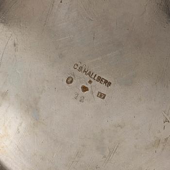 A silver beaker, CG Hallberg, Stockholm, 1911.