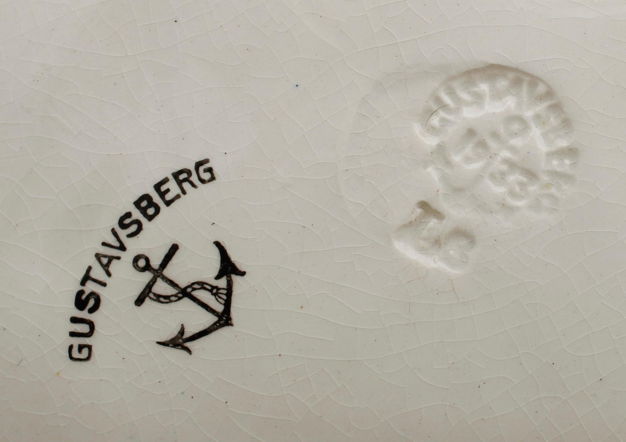 SPARRISFAT, majolika samt NÖTFAT, porslin, Gustavsberg, 1900-talets första hälft.