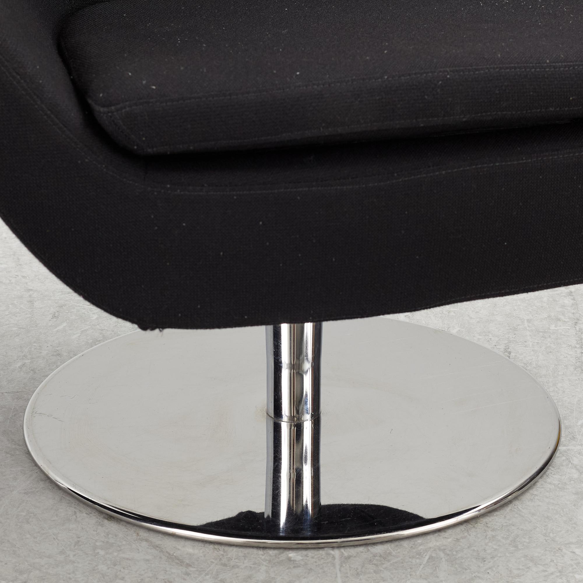 Roger Persson, a pair of 'Happy Swing' easy chairs Swedese, 2000s.