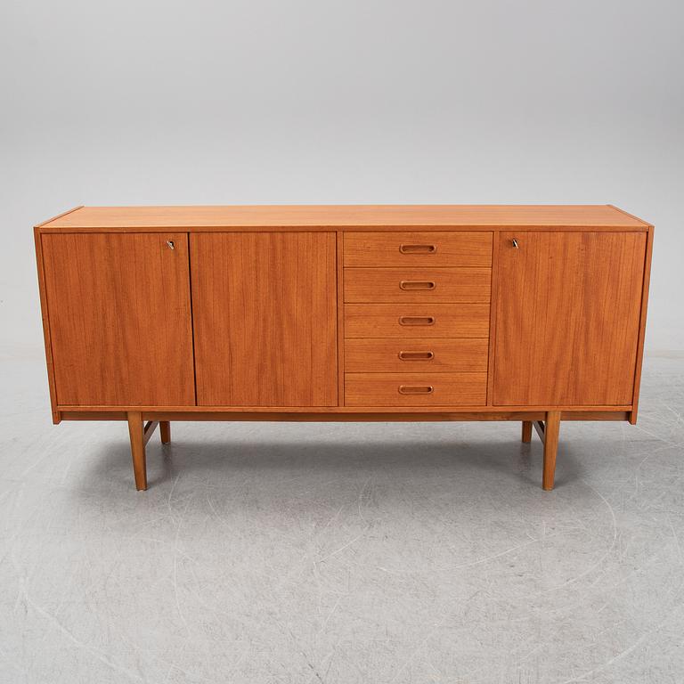 SIDEBOARD, teak, ca 1950-60-tal.